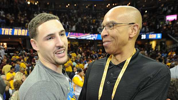 klay-thompson-mychal-thompson-warriors.jpg